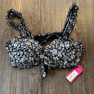 Black & White Floral Ruffle Bikini Top - Women Intimates